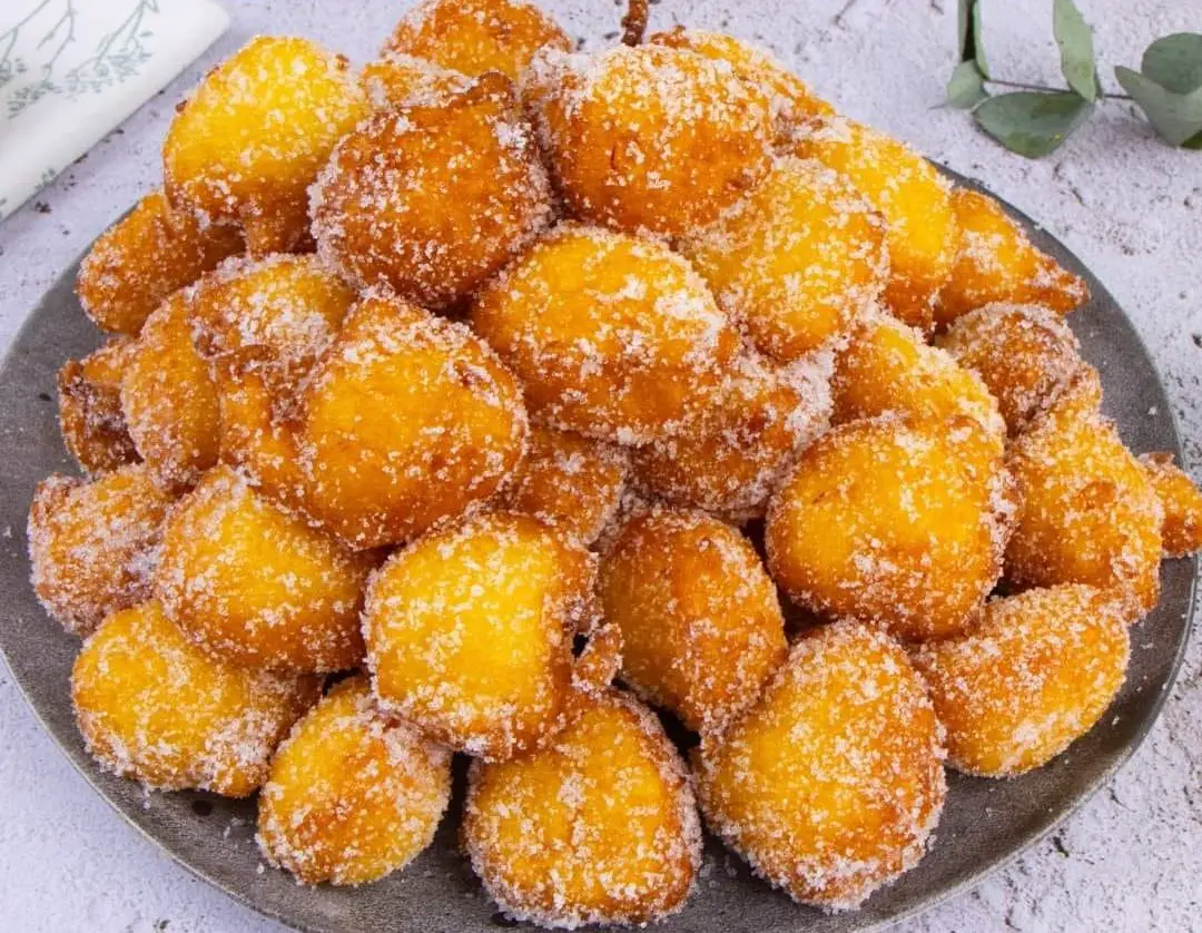 Buñuelos de arroz dulce